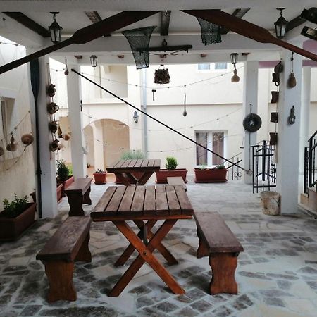 Apartments Bella Di Boka Тиват Экстерьер фото