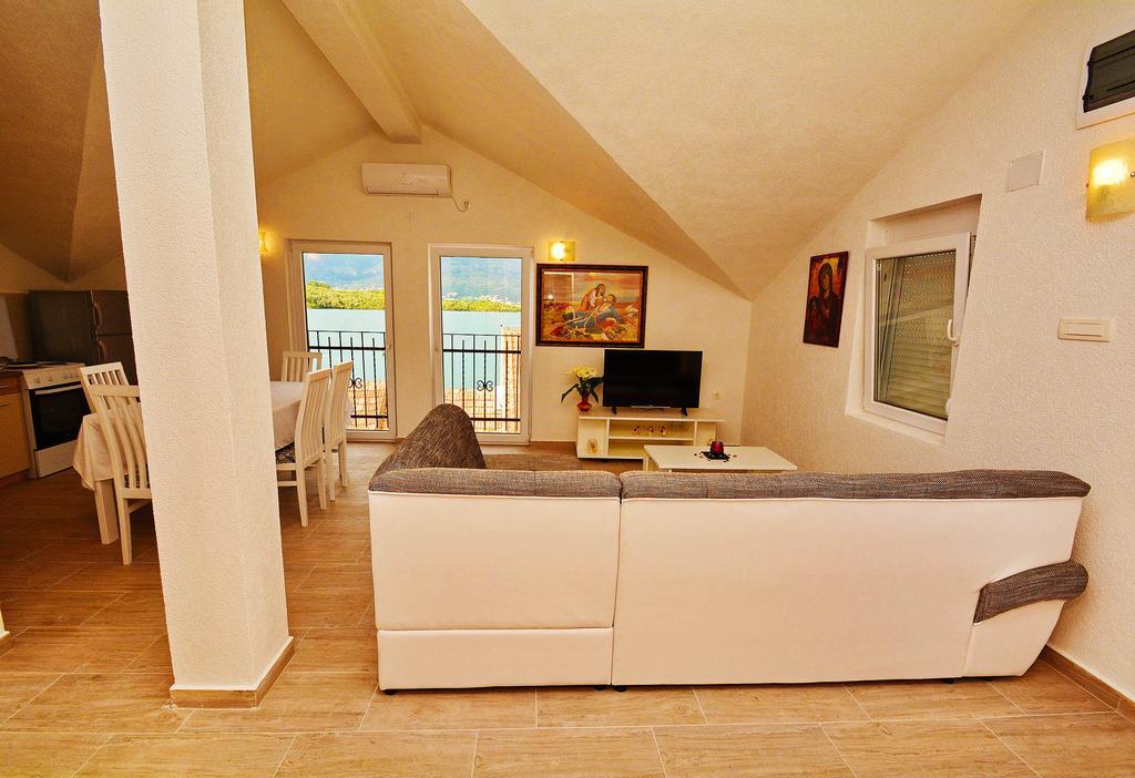 Apartments Bella Di Boka Тиват Экстерьер фото