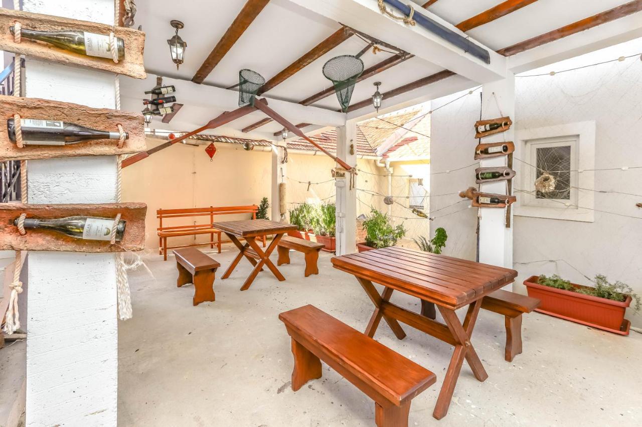 Apartments Bella Di Boka Тиват Экстерьер фото