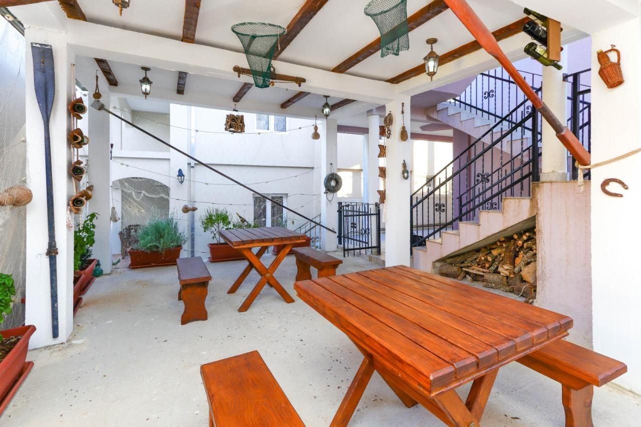 Apartments Bella Di Boka Тиват Экстерьер фото
