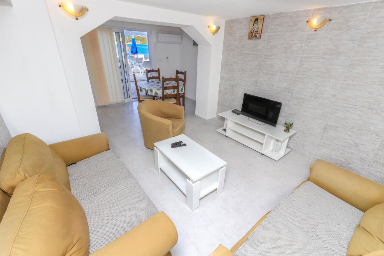 Apartments Bella Di Boka Тиват Экстерьер фото