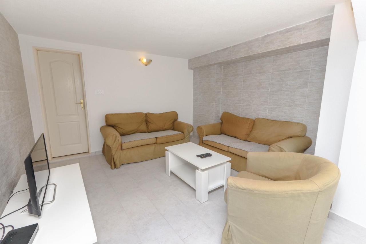 Apartments Bella Di Boka Тиват Экстерьер фото